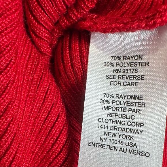 Truth by Republic red ribbed knit sweater with gold buttons size large NWT - Picture 7 of 7